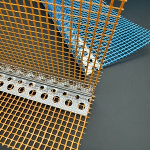 Profili angolari perforati con rinforzo in fibra di vetro, creati per rinforzare gli angoli interni a 90 gradi e gli angoli esterni. - Product Image 2