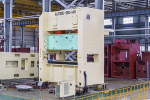 Máquina de fabricación de carrocería de coche, prensa de potencia <span class=keywords><strong>ALE</strong></span> de 500 toneladas, con alimentador Servo NC y moldes, solución de línea completa - Product Image 4