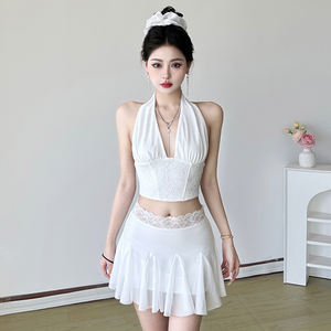 Conjunto Sexy de Top Halter con Espalda Descubierta y Cuello en V de Encaje Europeo y Minifalda de Cintura Baja para Mujer - Product Image 4