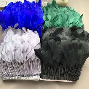 Plumas de Ganso Teñidas con Borde Deshilachado Grande, Accesorios de Ropa al por Mayor, Materiales para Decoración de Coronas, Manualidades DIY para la Cabeza, Artesanías de Carnaval - Product Image 4