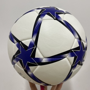 Ballons de football en PU de haute qualité pour adultes et enfants, disponibles en tailles personnalisées. - Product Image 5
