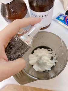 キャビアアンチエイジングリストラボンドリペアヘアセラム栄養さわやかなヒアルロン酸とアミノ酸を注入したふわふわの質感 - Product Image 5