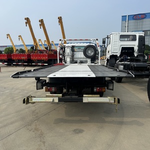 いすゞ新型4x2 5トン大型レッカー車、マニュアルトランスミッション、ディーゼル燃料、ウィンチ制御、山岳道路事故対応用 - Product Image 3