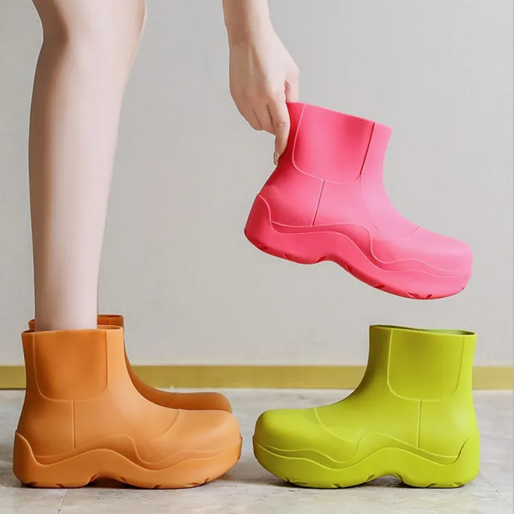 Botas femininas soltas de chuva, botas grossas de cor sólida para mulheres, bota de chuva