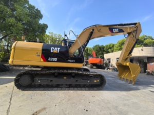 Excavatrice CAT 320D d'occasion en excellent état, excavatrice à chenilles Caterpillar 320D d'origine à vendre - Product Image 4