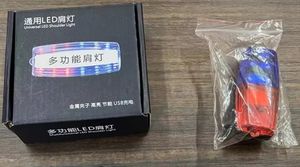Tipo de clip, luz de hombro LED, precaución de seguridad, lámpara de señal de tráfico, luz de advertencia estroboscópica roja y azul - Product Image 6