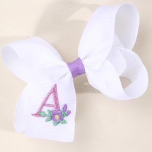 CN กิ๊บติดผมริบบิ้นผ้าต่วนบูติก2ชิ้นมีโบว์ปักลายดอกไม้สีพาสเทลคลิปติดผมตัวอักษรสำหรับเด็กผู้หญิง - Product Image 4