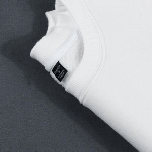 H5261 High Quality Custom Print Embroidered Rhinestone 500g Heavyweight Fleece Lined Sweatshirts Crew Neck Sweatshirt - Product Image 3
