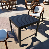 Table à manger carrée décontractée à vendre, table de balcon, table en plastique d'extérieur