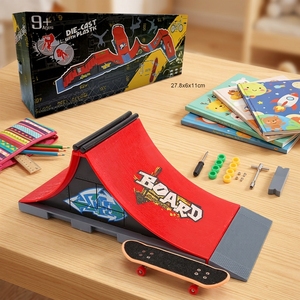Nouveau Unique créatif Sports d'intérieur assemblage jouets Mini touche <span class=keywords><strong>Skate</strong></span> <span class=keywords><strong>Park</strong></span> pont camion rampe <span class=keywords><strong>Kit</strong></span> avec matière plastique - Product Image 3