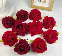Têtes de roses en velours rouge vin, roses profondément rouges, fleurs de mariage, décoration de mariage, fleurs artificielles en gros