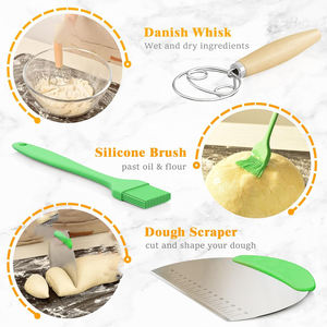 Kit de démarrage de levain avec pots, paniers en rotin d'Indonésie, racloir en métal et plastique, lame à grigner le pain, panier de levage pour levain - Product Image 4