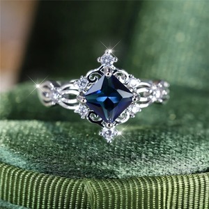 Anillos <span class=keywords><strong>de</strong></span> <span class=keywords><strong>boda</strong></span> ZhuQian al por mayor <span class=keywords><strong>de</strong></span> aleación chapados en plata con circonita cuadrada azul oscuro incrustada <span class=keywords><strong>para</strong></span> mujer, clásicos, vintage, <span class=keywords><strong>para</strong></span> banquete, magníficos y huecos. - Product Image 5