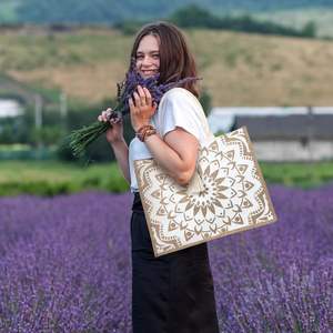 Bolsa de yute para <span class=keywords><strong>mujer</strong></span>, venta al por mayor, logotipo personalizado, bolsa de boda de yute, bolsa de compras de yute de arpillera para regalos de cumpleaños de playa - Product Image 2