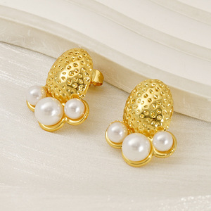 Fashion Stud Earrings Pearl 18K Gold Stainless Steel Geometric Design Party Wear - Product Image 3