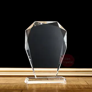थोक कस्टम मेड रचनात्मक ज्यामितीय आकार खाली K9 वार्षिक प्रचारक उपहार के लिए क्रिस्टल पुरस्कार ट्रॉफी