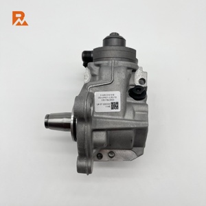 Pompe à injection de carburant 0445010519 13517823453 7823452 13518577648 13518573249 pour moteur - Product Image 1