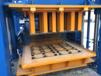 QT10-15 Entièrement automatique creux pavés de béton bloc faisant la machine en afrique Du Sud