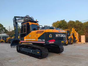 Excavatrice d'occasion Hyundai 220LC-9s, 22 tonnes, importée de Corée, modèle 2023, moteur, boîte de vitesses, pompe, PLC, garantie 1 an - Product Image 3