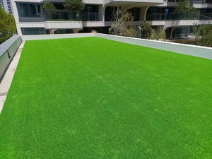 Césped Artificial de 50 mm de Alta Densidad, Césped Sintético para Exteriores, Alfombra Decorativa Verde Realista - Product Image 2