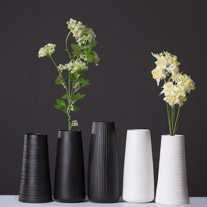 Jarrón de Porcelana Nórdico Simple y Moderno para Mesa, Arreglo Floral Blanco para el Hogar, Secador de Flores Retro, Artesanía Creativa China - Product Image 2