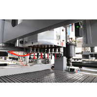 Machine de découpe de bois cnc 1325 avec système d'étiquetage automatique pour la fabrication d'armoires et de meubles de cuisine