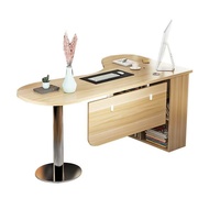 Bureau d'angle incurvé en bois, style moderne et épuré, avec bibliothèque intégrée, pour ordinateur et usage professionnel en bureau commercial