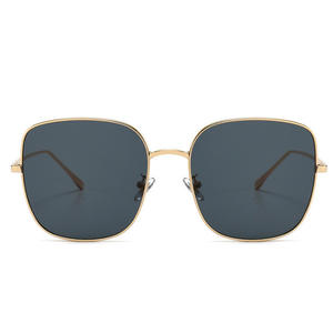 แว่นกันแดดทรงโอเวอร์ไซส์ กรอบสีทอง เลนส์สีเทา ป้องกันรังสียูวี 400 กรอบโลหะ เลนส์พีซี แฟชั่นสำหรับทุกเพศ - Product Image 3