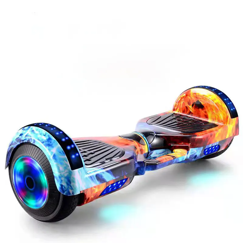 Stijlvolle En Aantrekkelijke Zelfbalancerende Scooter Met Verstelbare Multicolor Ledverlichting En Bluetooth-Hoverboard