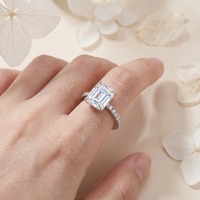 Bague solitaire transparente YILUN en CZ, argent sterling 925 plaqué rhodium - Cadeaux de bijoux pour femmes, pour demande en mariage et fiançailles