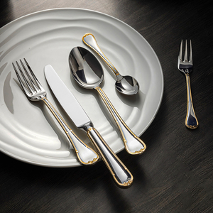 Cubiertos de Acero Inoxidable Dorado de Lujo con Logotipo Personalizado, Estilo Palacio Retro, para Catering, Cuchillos y Tenedores Europeos Tallados - Product Image 1