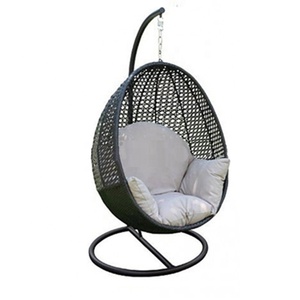 Fauteuil suspendu de jardin en rotin de haute qualité au design moderne pour les loisirs en plein air, idéal pour les hôtels, les salons, les villas et les balcons. - Product Image 6