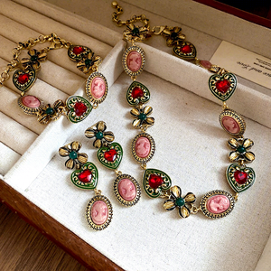 Collier Vintage en Cuivre et Pierre Naturelle Fleur d'Amour pour Femme, Chaîne de Clavicule Rétro Élégante, Luxe Léger, Haute Qualité, pour Soirée YWJW - Product Image 4