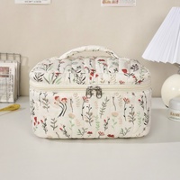 Pochette de maquillage matelassée en coton à imprimé floral fait main, vente en gros, trousse de toilette de voyage, fabricant OEM