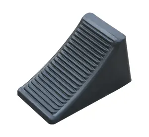 Hoge Kwaliteit Duurzaam Parking Apparatuur Rubber Wheel Chock Voor Auto Vrachtwagen