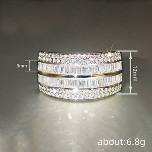 Anello in Oro Bianco con Diamante Taglio Baguette Colore G Naturale Stile Classico da Donna per Fidanzamento - Product Image 4
