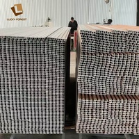 Panneau mural en composite PVC WPC imperméable et résistant à l'humidité