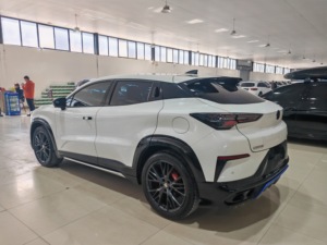 Changan UNI-T 2023 LHD 5 places 1.5T AT d'occasion fiable, prix de gros le <span class=keywords><strong>moins</strong></span> cher pour le <span class=keywords><strong>marché</strong></span> africain, directement de Chine - Product Image 3