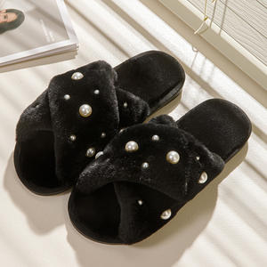 Nouveaux produits 2026 – Chaussons pour femme, style mariée, en peluche, perles, fourrure moelleuse, hiver, confortables, pour intérieur, avec <span class=keywords><strong>semelle</strong></span> en caoutchouc antidérapante pour la maison - Product Image 3