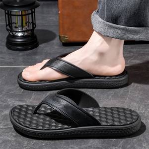 2026 Vente en gros Tongs de <span class=keywords><strong>massage</strong></span> pour hommes et adolescents, légères, souples, confortables, antidérapantes, résistantes à l'usure, pour la plage d'été et usage domestique - Product Image 2