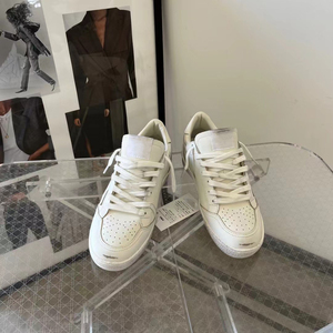 Zapatillas de Diseño de Lujo Antideslizantes Blancas de Plumas de Ganso, de Alta Calidad, Cómodas, Estilo Urbano, Doradas con Efecto Desgastado, Tendencia de Moda - Product Image 2