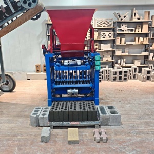 Máquina Multiusos 4-35 para Fabricación de Ladrillos, Máquina para Hacer Bloques con Gran Éxito de Ventas en los Emiratos Árabes Unidos - Product Image 4