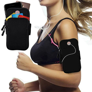 Bracelet de sport mains libres Stay Active pour la course à pied, le jogging et la salle de sport - Product Image 1