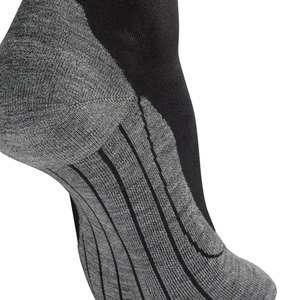 Chaussettes en coton tricoté de haute qualité en gros, couleur unie, respirantes, décontractées, tendance pour adultes, idéales pour la course à pied – Meilleures ventes - Product Image 5