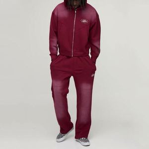 Survêtement deux pièces pour homme, personnalisé, style rétro, délavé soleil bordeaux, avec sweat à capuche zippé intégral et pantalon de survêtement large à empiècements cousus - Product Image 4
