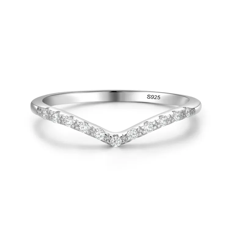 Bague empilable coréenne simple en forme de V en argent sterling 925 bagues en pierre de zircone cubique pour femmes