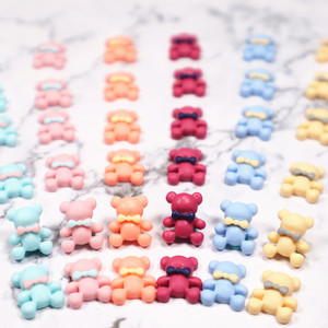 Venta al por mayor dibujos animados lindo oso 3D peluche <span class=keywords><strong>uñas</strong></span> diamantes de imitación giratorio rojo cálido Color para niñas giratorio diseño tridimensional - Product Image 3