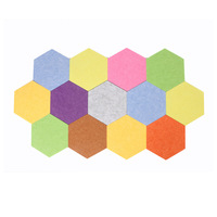 Panneaux acoustiques muraux modernes de qualité supérieure avec design hexagonal, installation autocollante pour café, salle de sport, hôtel, école