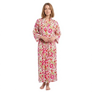 Camisones Kimono Kantha Hechos a Mano para Mujer con Patrón Floral de Patchwork y Borlas, Estilo Vintage Elegante para Invierno y Festividades - Product Image 1