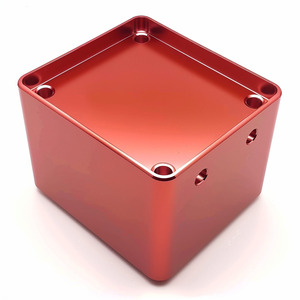 Boîtier électronique en tôle d'aluminium anodisé rouge sur mesure, boîtier d'alimentation, fabrication OEM, vente en gros - Product Image 6